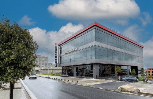 Arnavutkoy Apartment | Chic hotel suite in cool Istanbul with WiFi, AC