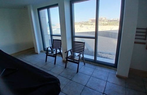 Herzliya Pituach Apartment | Chic hotel suite in superb Herzliya with fitness room, WiFi and pool