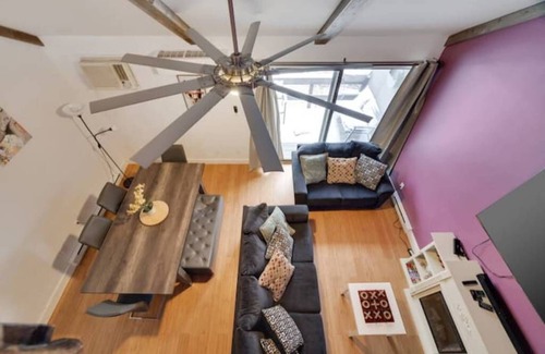Village at Camelback House | Chic House Camelback Resort: Ski, Hike, Waterpark, Grill, Explore!