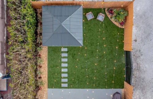 Coral Way House | Chic House near the Grove