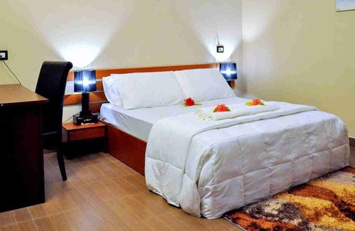 Kelaa House | Chic Island Villa Suite With Stunning Beach Nearby