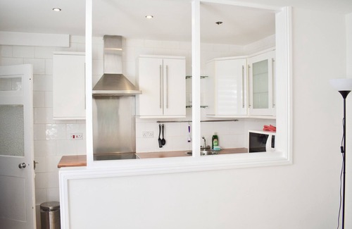 Kemptown Apartment | Chic Kemptown Studio – 500m to Brighton the Beach!