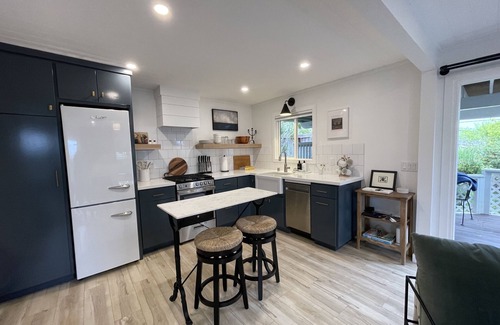 Laguna Niguel Cottage | Chic Laguna retreat! Steps to beach, designer-furnished, with ocean-view yard.