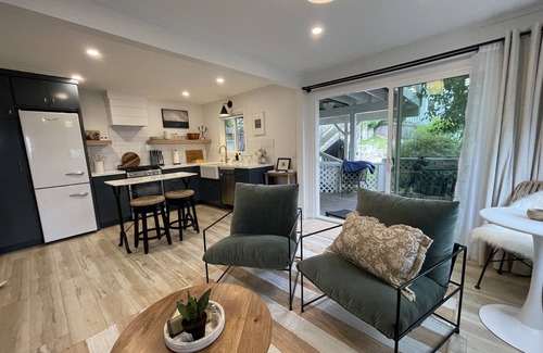 Laguna Niguel Cottage | Chic Laguna retreat! Steps to beach, designer-furnished, with ocean-view yard.
