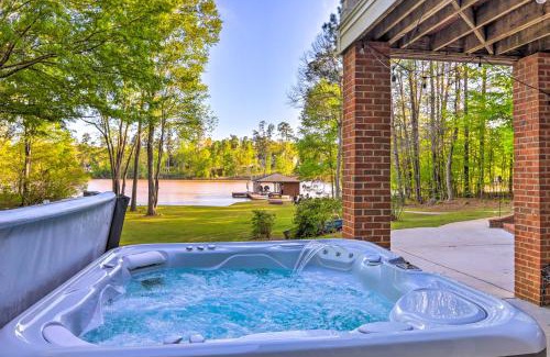 Milledgeville House | Chic Lake Sinclair Retreat with Dock and Hot Tub!