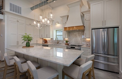 Broaddus House | Chic Lakefront Home | Majestic Views | Cowboy Pool | Outdoor Cinema | Water Toys