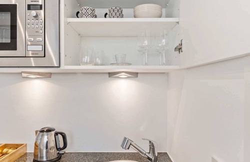 Limpertsberg Apartment | Chic Limpertsberg Studio w/Free Parking & Wi-Fi