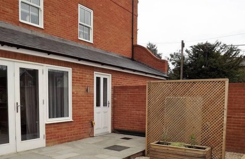 Marlow House | Chic & Luxurious 4 Bedroom House