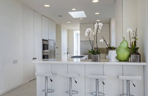 Carpinteria House | Chic Luxury Estate on 50 Private Acres