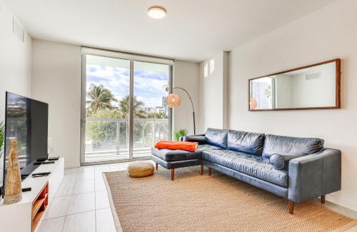 Northeast Miami Apartment | Chic Miami Condo with Pool, 6 Mi to South Beach