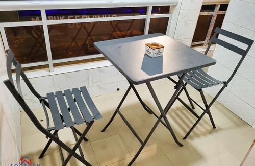 Le Plateau Apartment | Chic, moderately furnished apartment close to shops.