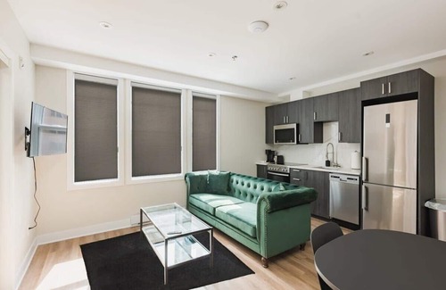 Shaughnessy Village Apartment | Chic & Modern 2BR w/AC in the Heart of MTL- 57