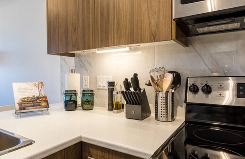 Courtenay House | Chic Modern Apartment