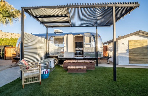 Desert Hot Springs House | Chic & Modern Airstream + Soaking Tub