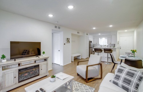 Walden on Lake Conroe Condo | Chic Montgomery Condo w/Balcony + Pool Access!