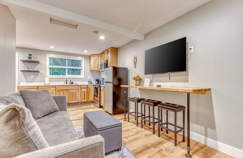 Mount Hood Village Apartment | Chic Mt. Hood Retreat, Private Deck - Mt Air 6