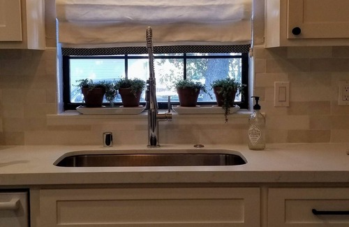 Acampo House | Chic New Home: Enjoy Fresh Air, Premium Wine Trail Location 3bd/2ba