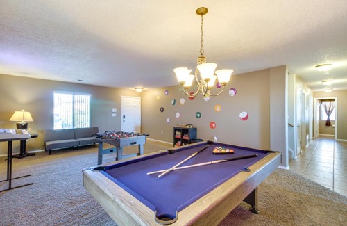 Los Lunas House | Chic New Mexico Retreat with Patio, Grill and Fire Pit