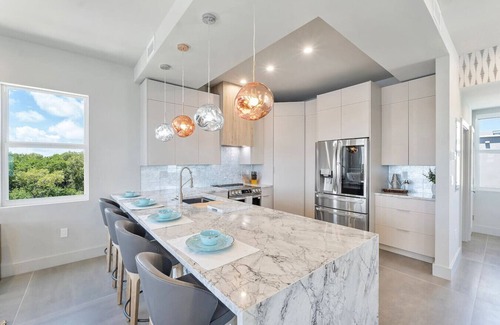 Monroe County House | Chic Ocean Hideaway with Grill