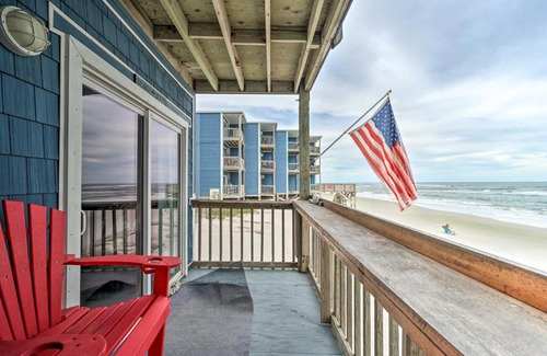 Sneads Ferry Apartment | Chic Oceanfront North Topsail Beach Condo with Deck