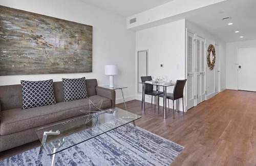 White Plains Apartment | Chic One Bedroom Apartment | Upscale Amenities | Downtown White Plains