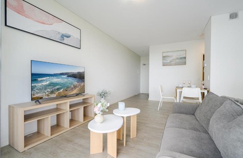 Warwick Farm Apartment | Chic One-Bedroom Hideaway with Free Parking&Wi-Fi