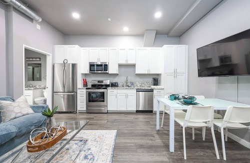 Cortez Hill Apartment | Chic One bedroom near Little Italy downtown San Diego