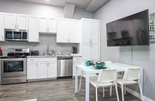 Cortez Hill Apartment | Chic One bedroom near Little Italy downtown San Diego