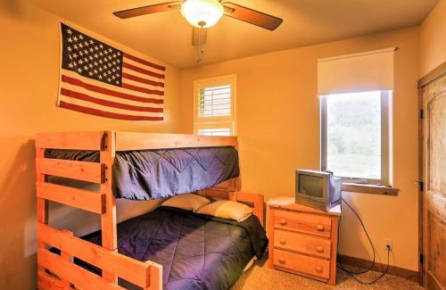Pagosa Springs Apartment | Chic Pagosa Springs Condo with Porch - Walk to Shops