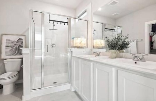 McKinney House | Chic Pet-Friendly Home in Tranquil Eastridge Area