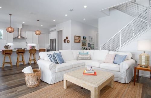Gulfview Heights House | Chic Private Home, Large Private Pool, Carriage House & 6 seat Golf Cart!