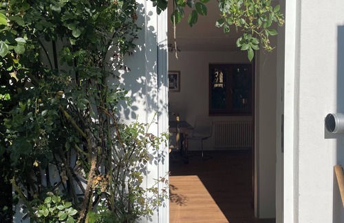 Amerang Apartment | Chic, quietly located vacation apartment in Amerang
