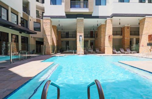 North Scottsdale Apartment | Chic, Relaxed, and Family-Ready G3021