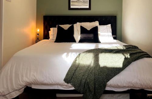 Stroud Green Apartment | Chic, Relaxing stay just 18 mins into the City