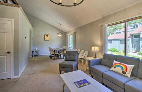 Bartlett Apartment | Chic Resort Condo about 1 Mi to Attitash Mountain!
