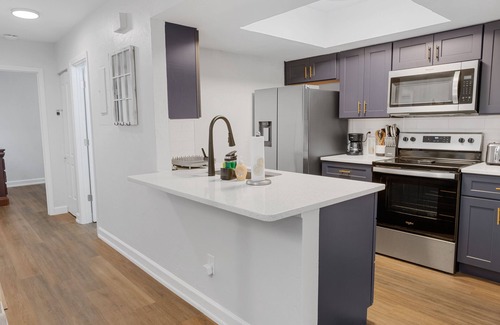 North Beach House | Chic Retreat - 2BR - Mayport Naval Base & Beaches - Pet Friendly