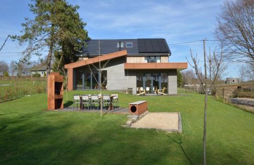 Waimes House | Chic Retreat Near Lake & Fens