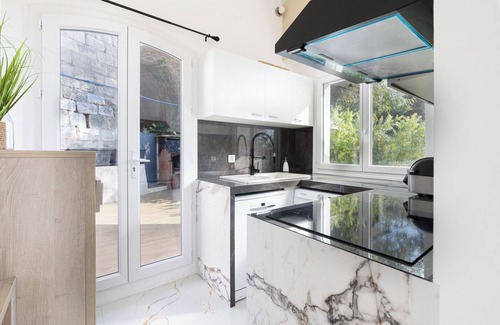 Beausoleil Villa | Chic Riviera Escape3 Bedroom Sea View Apartment in Beausoleil, Steps from Monaco