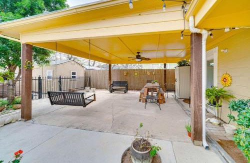 Northwest Los Angeles Heights House | Chic San Antonio Cottage - 5 Miles to Downtown