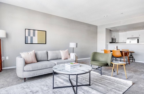 San Jose Apartment | Chic Santana Row 2BR w/Pool & Garage, 10 mins to Google, by Blueground