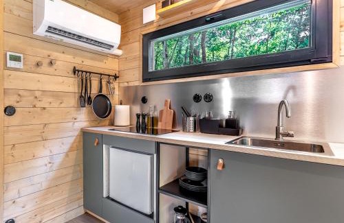 Kuusalu Parish House | Chic Sauna Cabin Near the Sea - VULIN Cabin Nº01