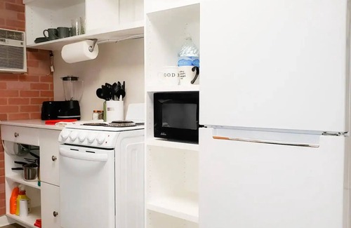 Estrella Cottage | Chic Shipping Container near Downtown Phoenixnn
