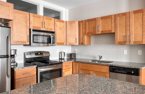 Central Square Apartment | Chic Somerville 1BR w/W/D in Building, nr Harvard & MIT, by Blueground