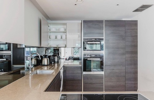 Primrose Hill Apartment | Chic St. John's Wood 1BR w/Elevator, Fully Furnished, by Blueground