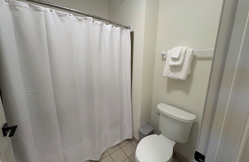 Covington Apartment | Chic studio apartment in charming Covington