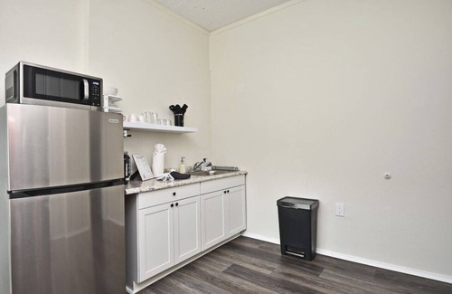 Winter Garden Apartment | Chic Studio in Winter Garden