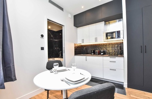 Chaussee-d'Antin Apartment | Chic studio w/jacuzzi - 2P - near Palais Garnier