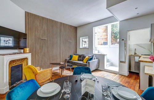 Champs-Elysees Apartment | Chic Terrasse a 5min des Champs-Elysees with AC
