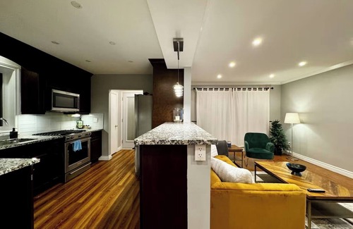 Bayview Village Villa | Chic Urban Oasis