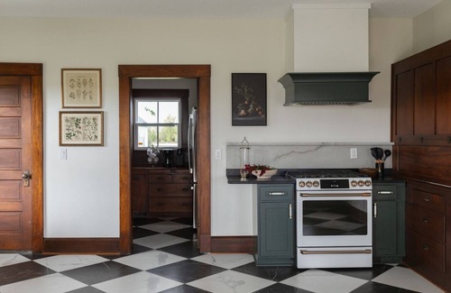 Cumming House | Chic Urban Retreat in Agrihood Community